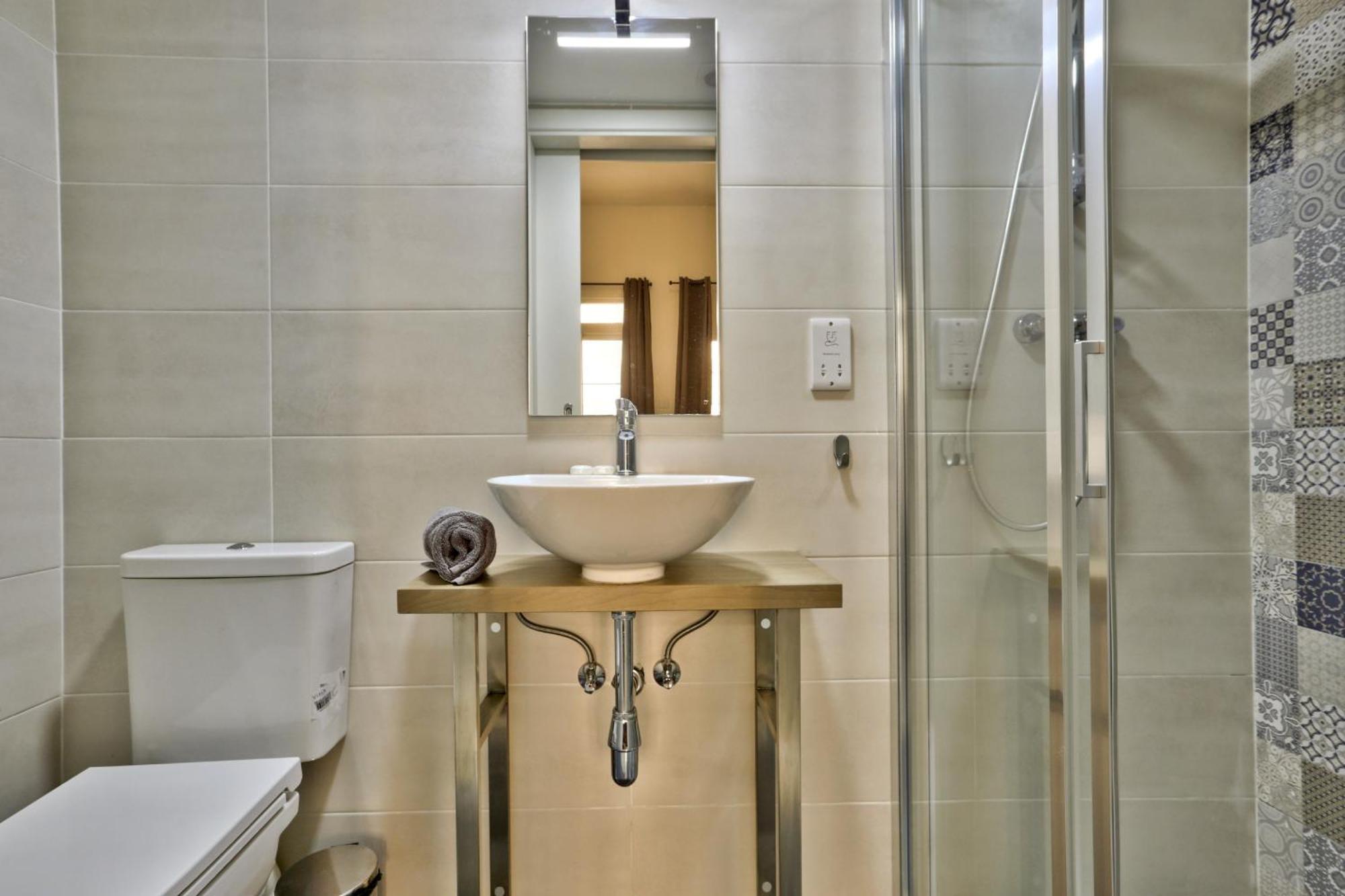 Exquisite 3-Bedroom Duplex Penthouse With Jacuzzi In Valletta Centre Экстерьер фото